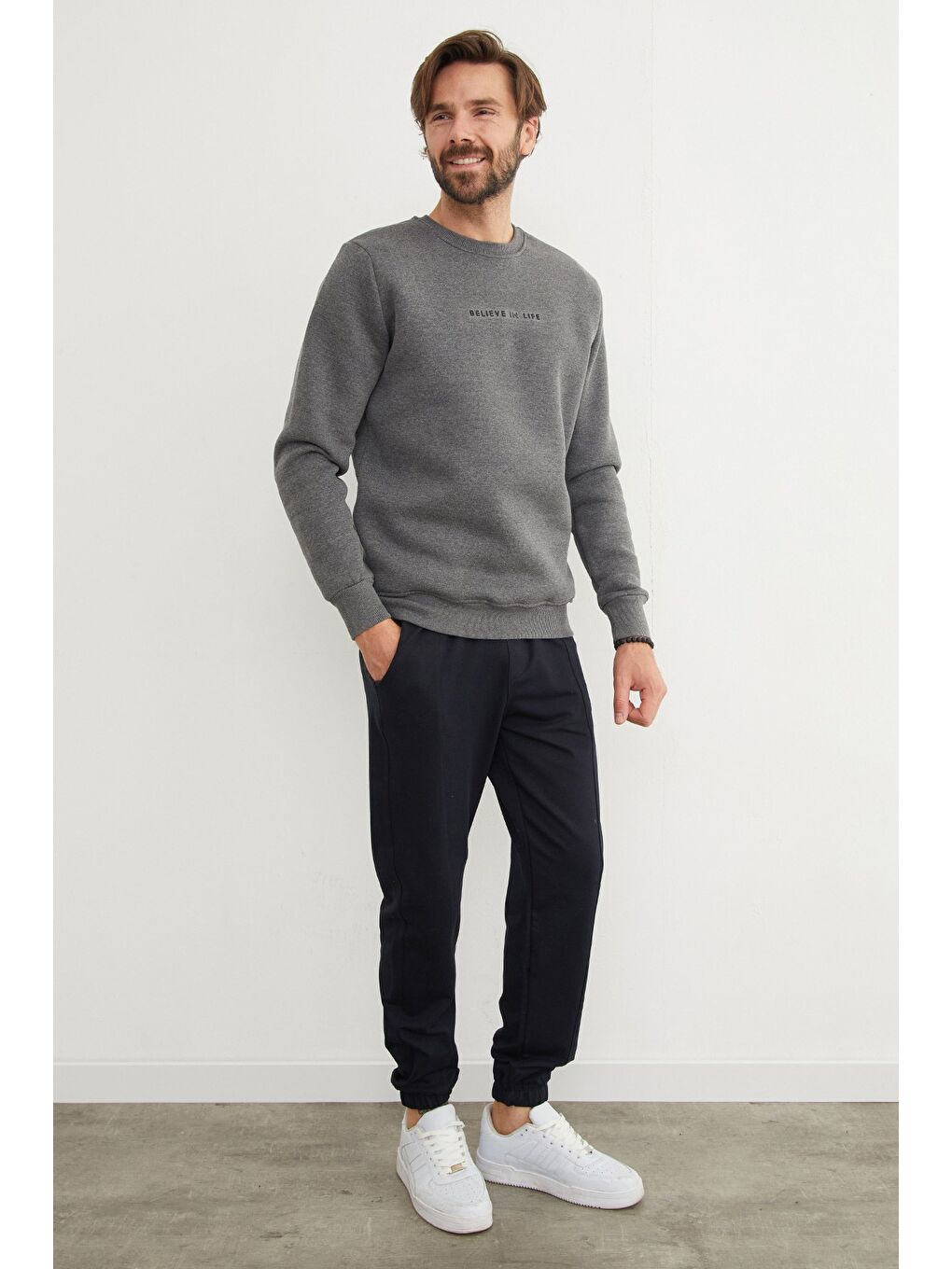 Antrasit 3 İplik Believe In Life Kabartma Baskılı Sweatshirt-2