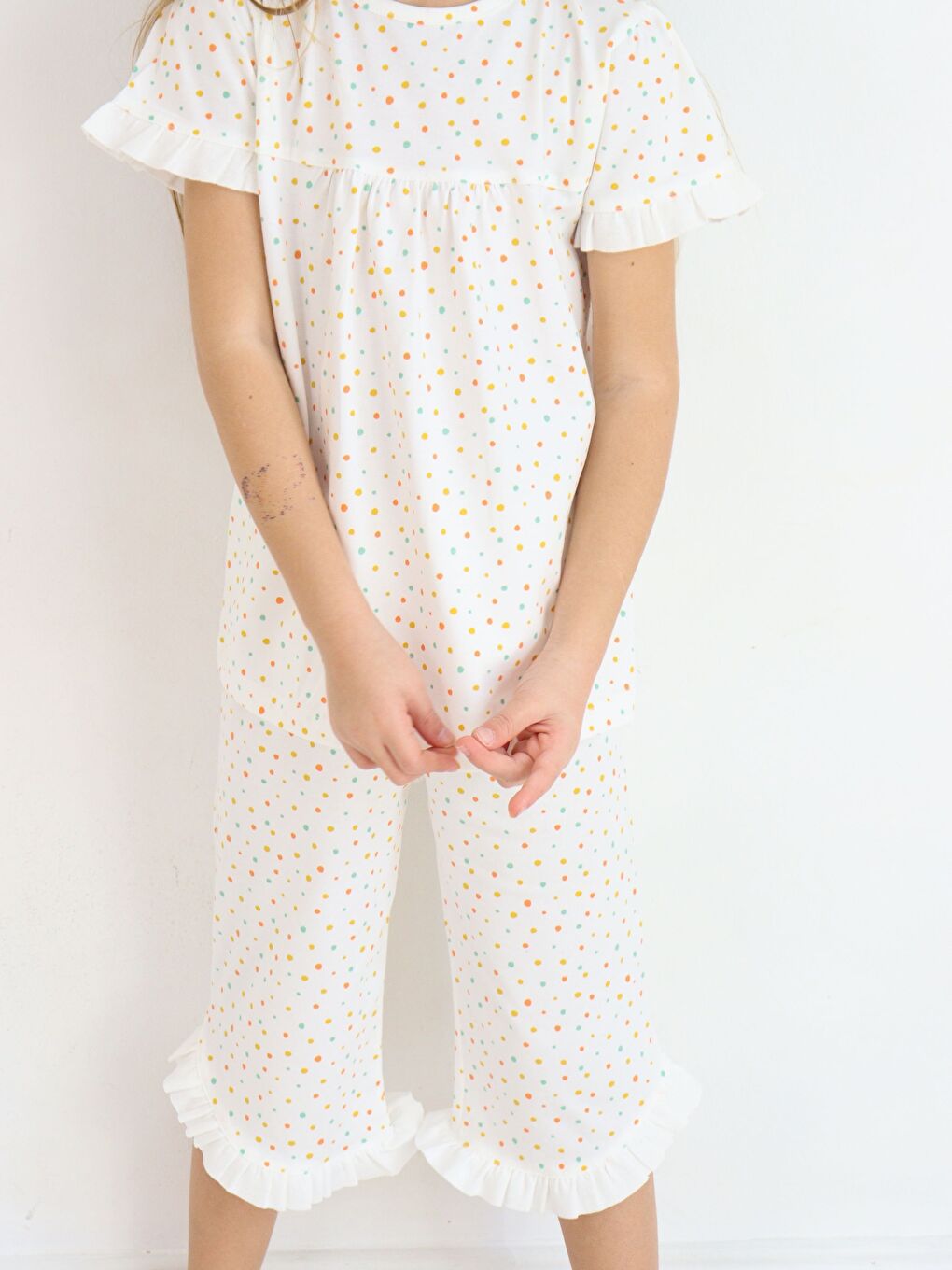 Ekru Bisiklet Yaka Kısa Kollu Kız Bebek Pijama Takımı-2