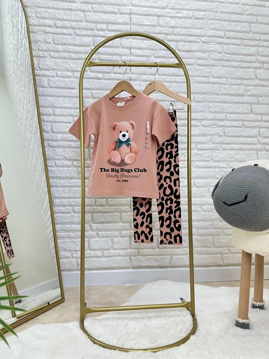 Beyaz Kız Çocuk Ayıcık Baskılı Tişört Ve Leopar Desenli Tayt Takım-2