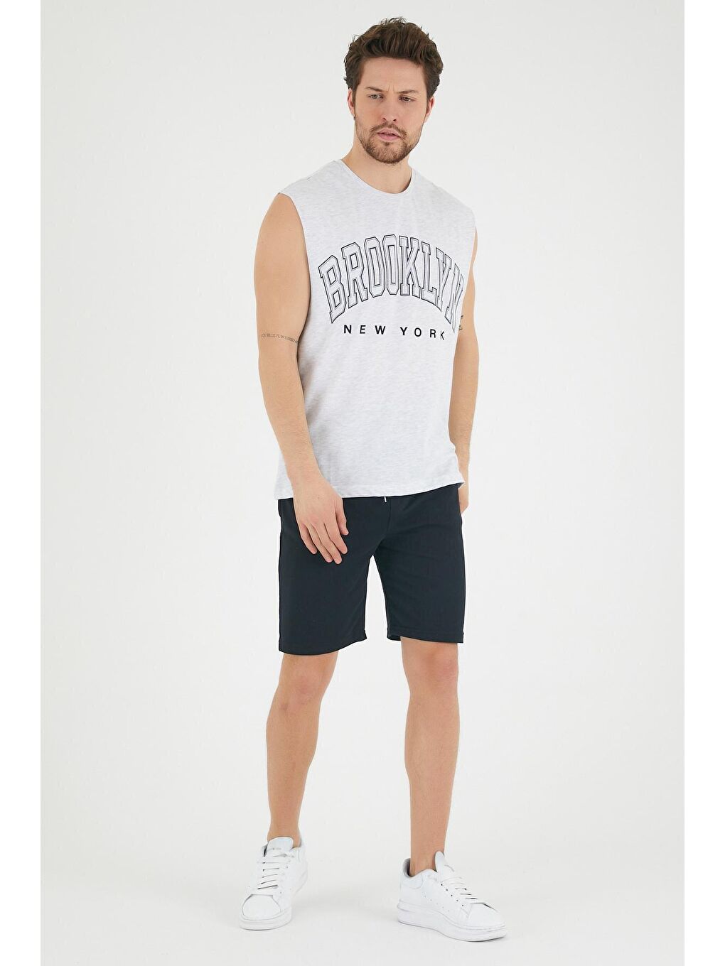 Gri Erkek Bisiklet Yaka Regular Fit Brooklyn Baskılı Kolsuz Tişört SPR22TS116-1