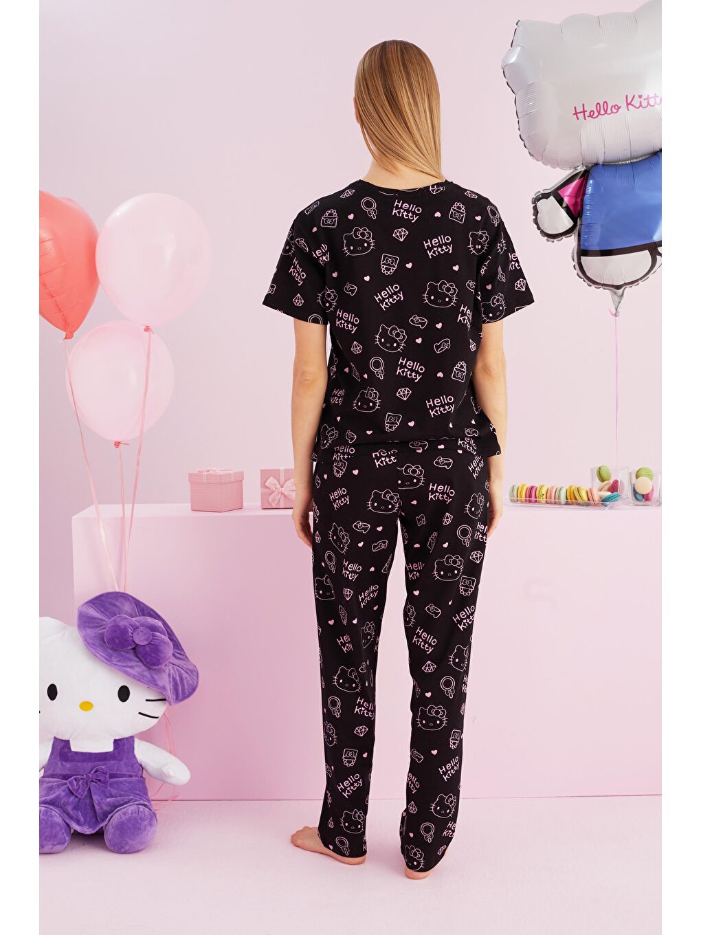 SİYAH İNCİ Siyah Hello Kitty Lisanslı %100 Pamuk Siyah Çok Renkli Bisklet Yaka Pijama Takım - 2