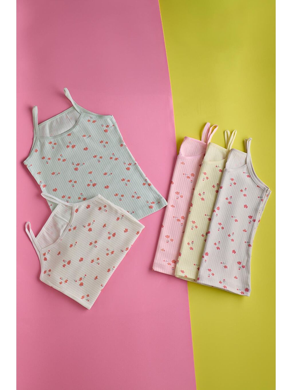 Karışık Kız Çocul 5 Li Paket Ribanalı İnce Askılı Atlet Çok Renkli