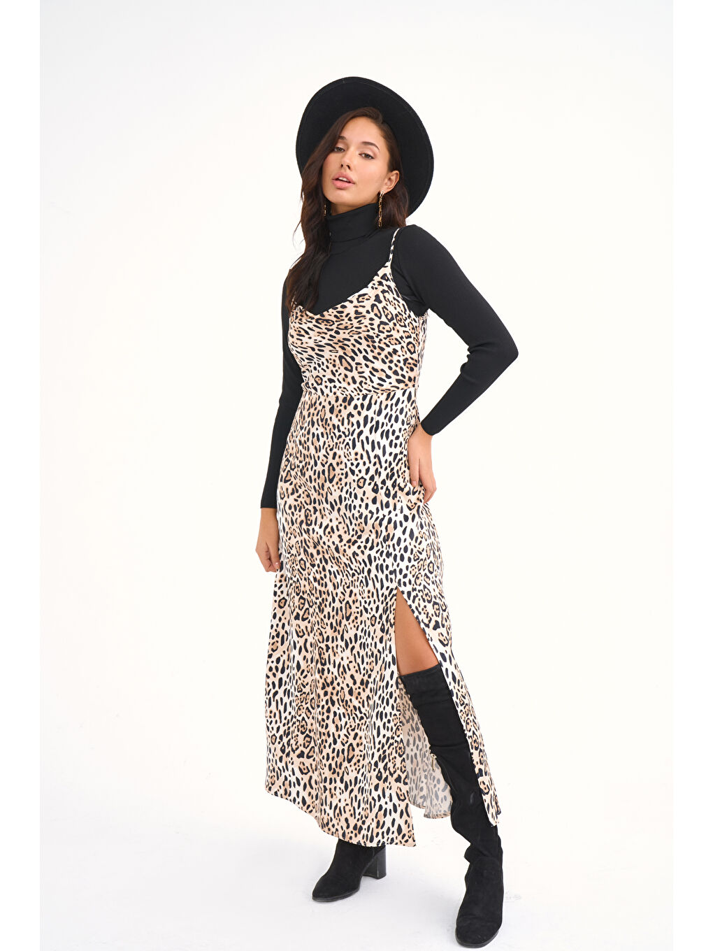 Siyah Leopar Desenli Saten Elbise - Leopar