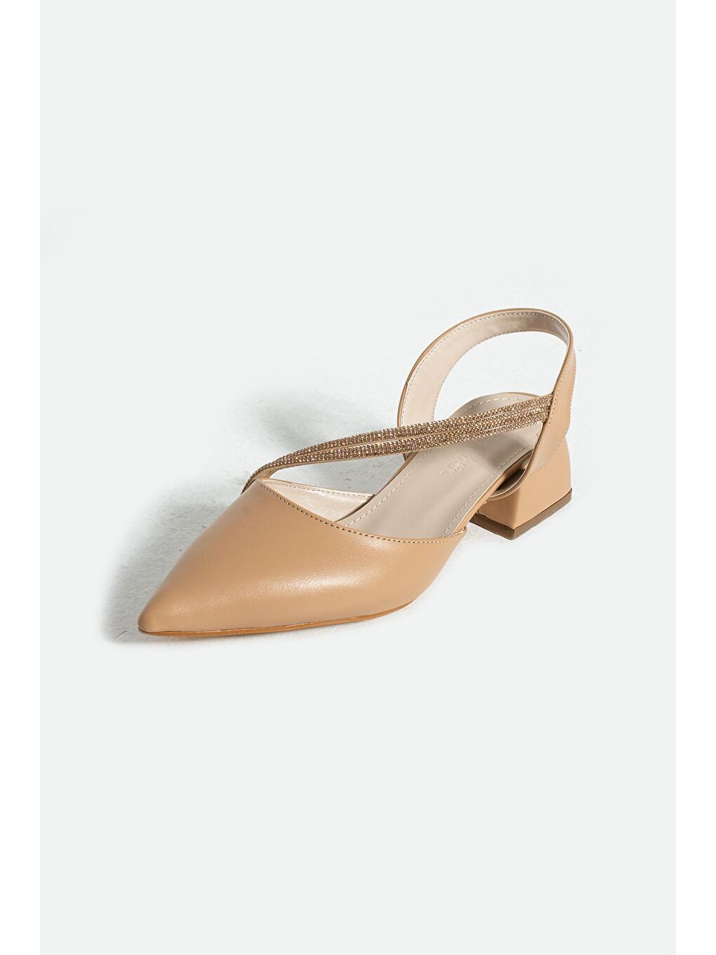 Bej Sivri Burun Taş Detaylı Kadın Topuklu Ayakkabı 63-1661-24-4
