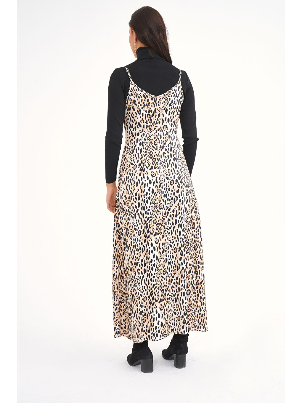 Siyah Leopar Desenli Saten Elbise - Leopar-2
