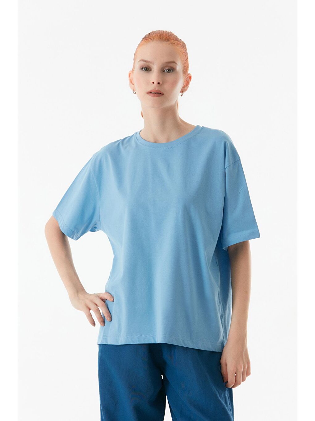 Mavi Arkası Baskılı Oversize Tişört