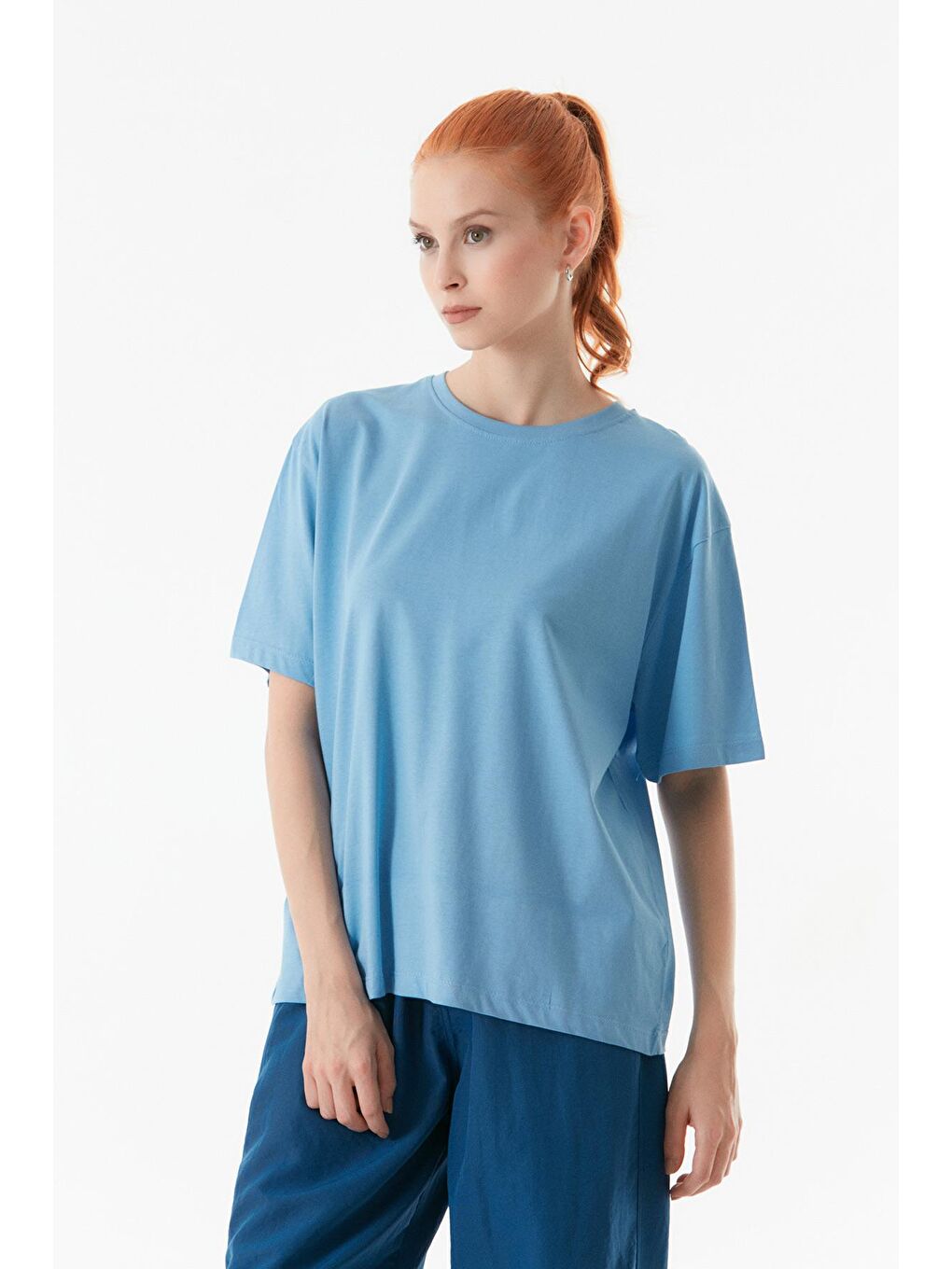 Mavi Arkası Baskılı Oversize Tişört-1