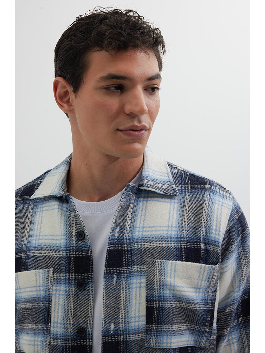 Karışık Regular Fit Normal Kesim Çift Cepli Kışlık Oduncu Kareli Erkek Gömlek-1