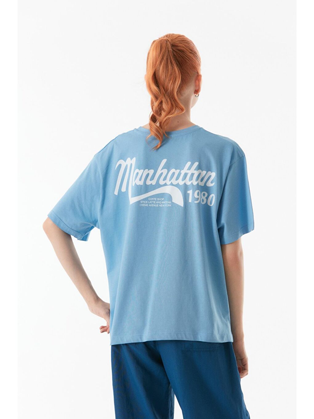Mavi Arkası Baskılı Oversize Tişört-4