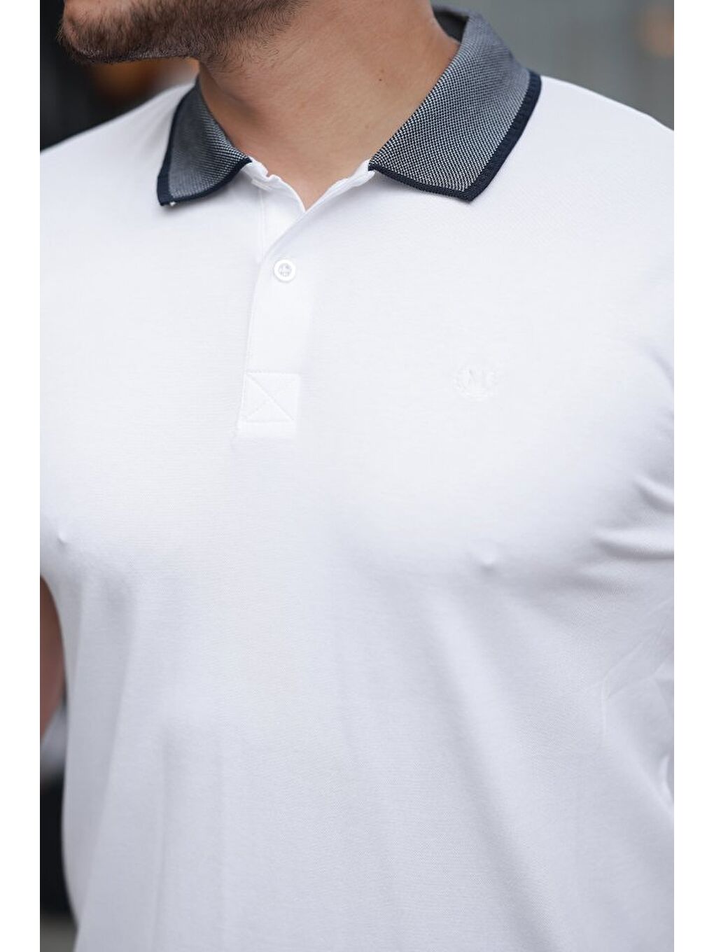 Beyaz Erkek Yakalı Kagi Kumaş Kısa Kollu Tişört-2