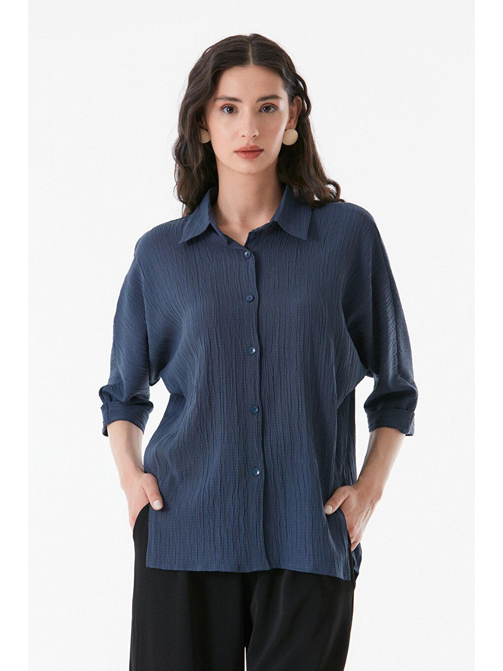 İndigo Basic Yanları Yırtmaçlı Oversize Gömlek