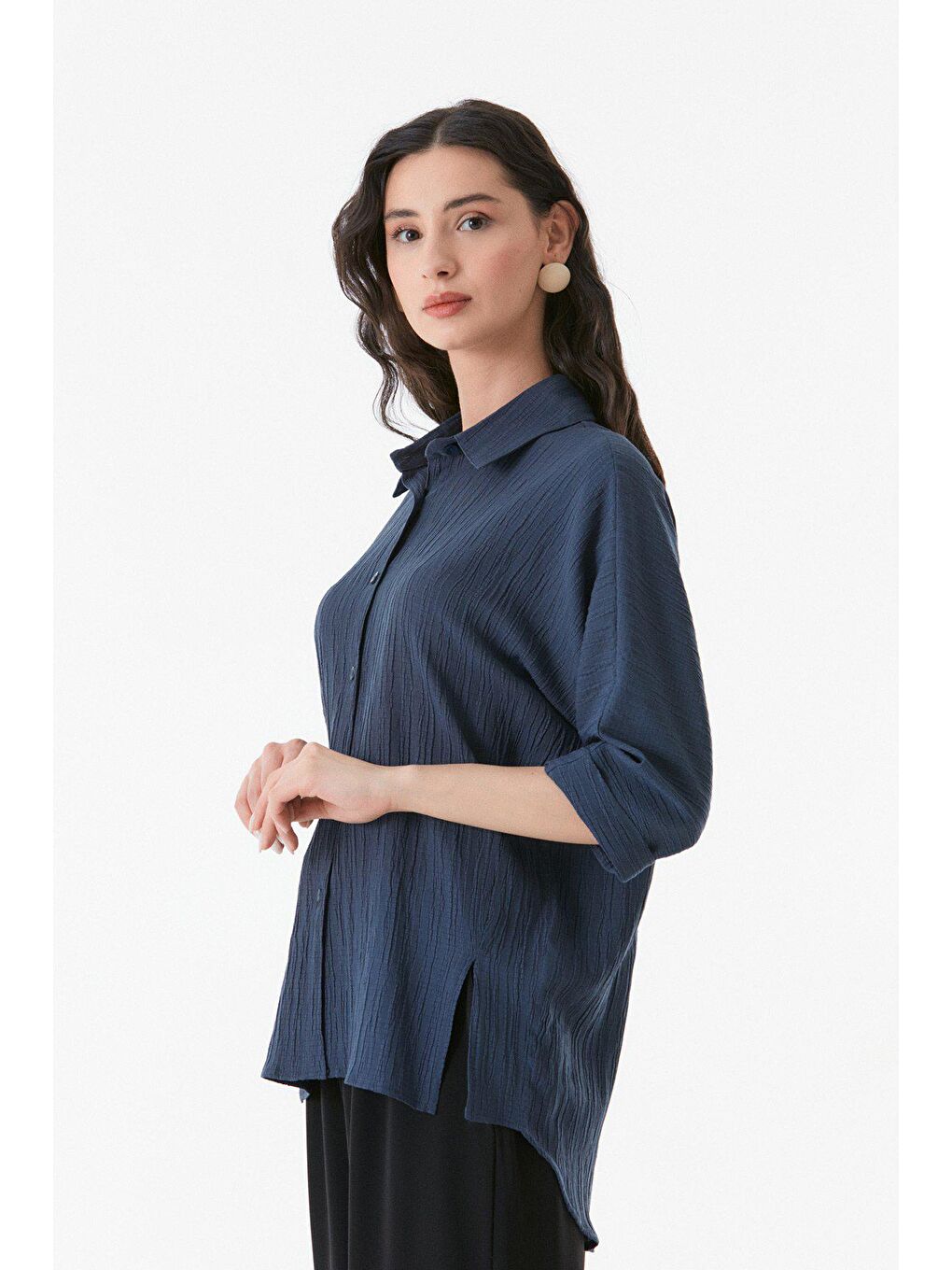 İndigo Basic Yanları Yırtmaçlı Oversize Gömlek-1