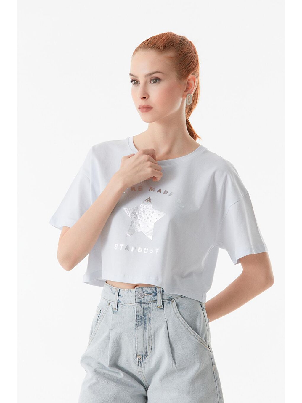 Beyaz Baskılı Bisiklet Yaka Oversize Crop Tişört