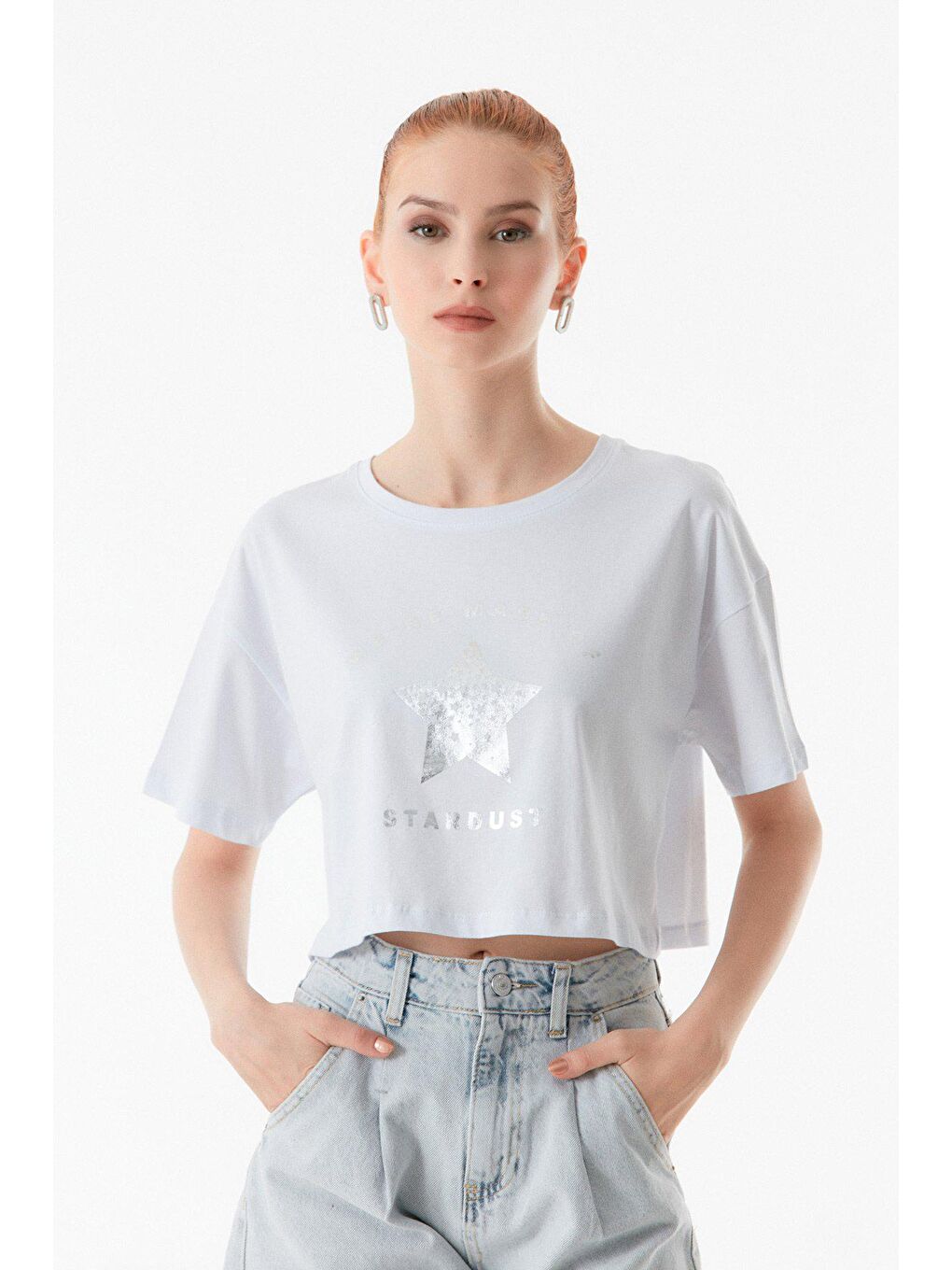 Beyaz Baskılı Bisiklet Yaka Oversize Crop Tişört-1