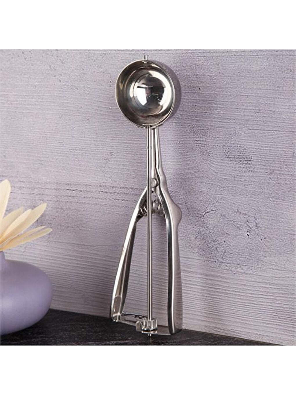 Gri Dondurma ve Helva Kaşığı