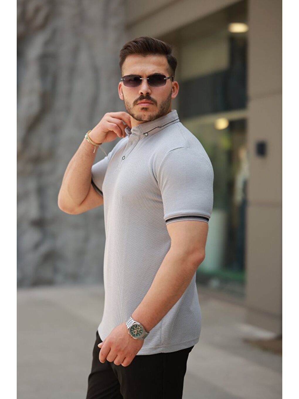 Gri Erkek Düğmeli Yaka Waffle Kumaş Kısa Kollu Tişört-1