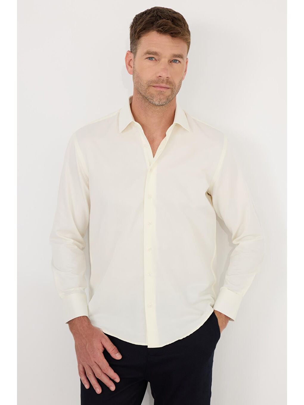Erkek Regular Fit Klasik Kesim Pamuklu Düz Ekru Gömlek-3