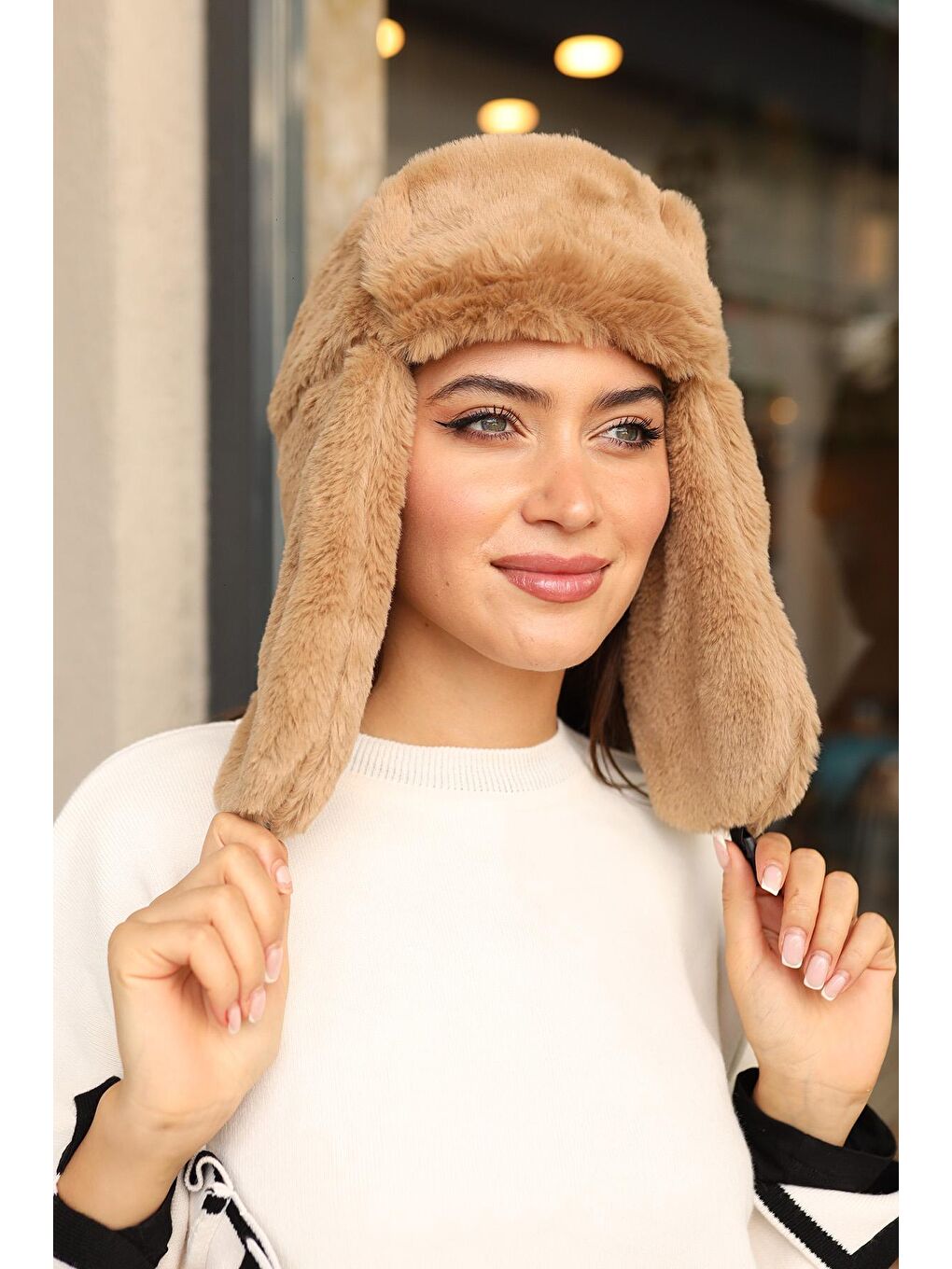 Remsa Mayo Bej Çıtçıtlı Kürklü Kulaklıklı Peluş Bere Şapka RKŞ-03 Camel