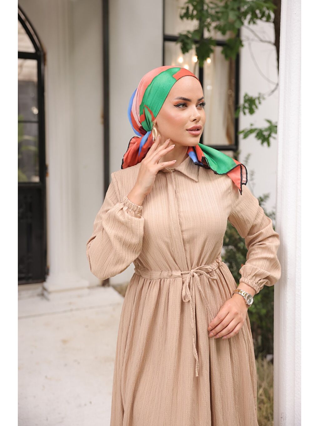 Kadın Uzun Kollu Büzgülü Tesettür Bej Uzun Elbise-4