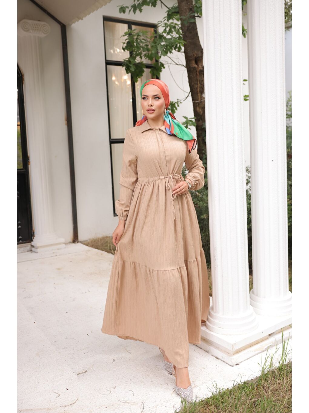 Kadın Uzun Kollu Büzgülü Tesettür Bej Uzun Elbise-5
