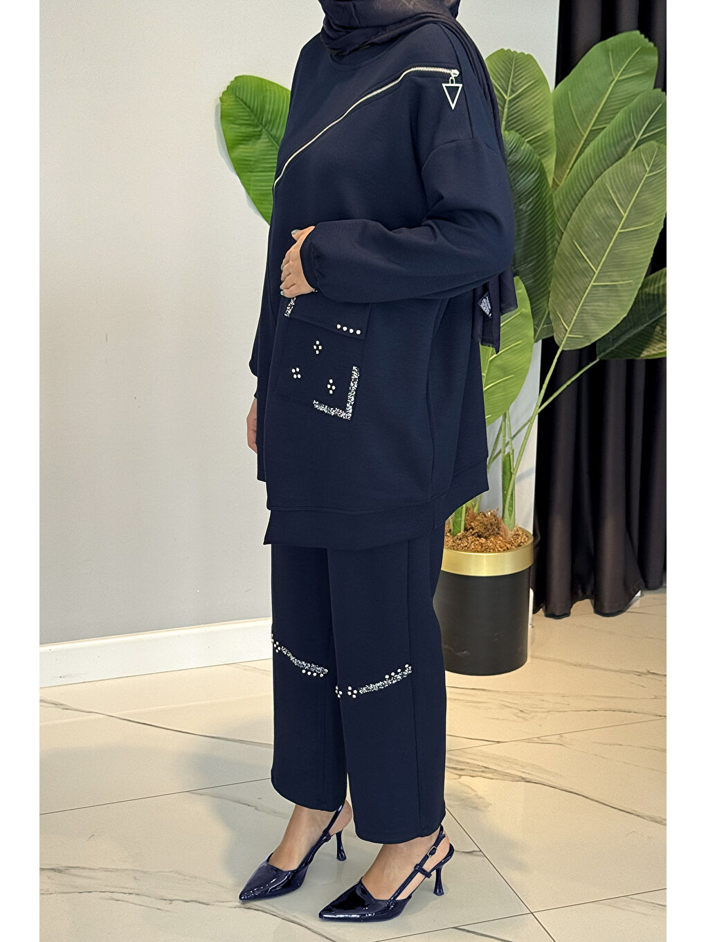 Taş ve Fermuar Detaylı Modal Takım 120276 Lacivert-1