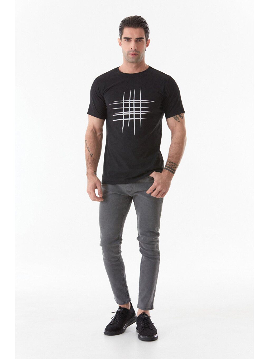 Siyah Baskılı Bisiklet Yaka Tişört-2