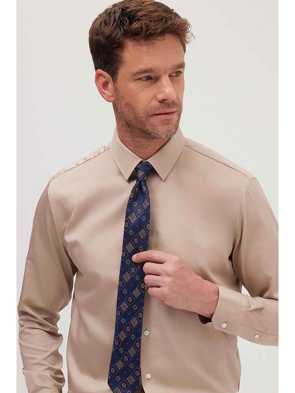 Slim Fit Bej Non-Iron %100 Pamuk Doğa Dostu Ekoteks Belgeli Ütü Gerektirmez Gömlek-1