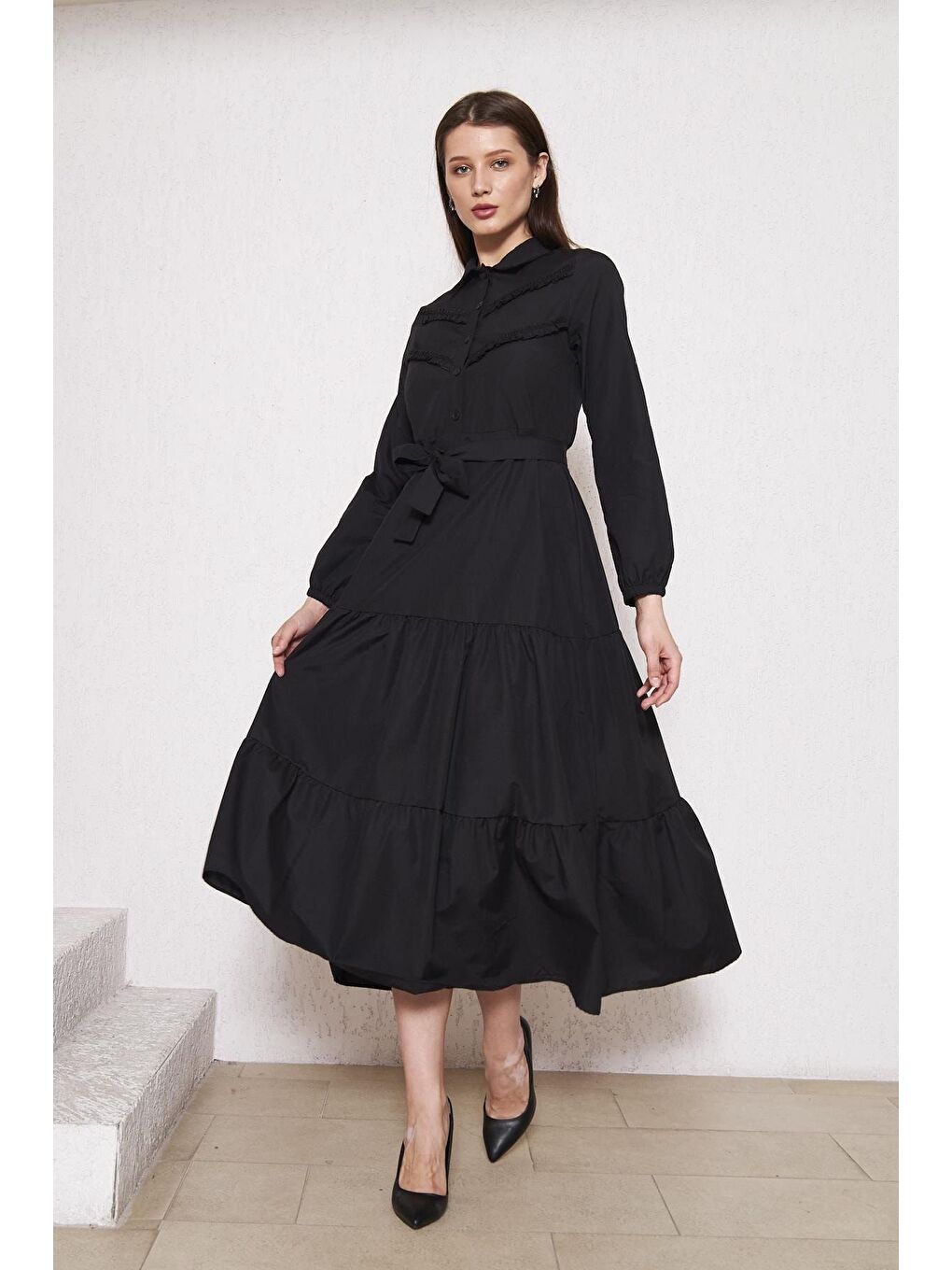 Siyah Kadın Katlı Pilise Detaylı Gömlek Yaka Elbise-1