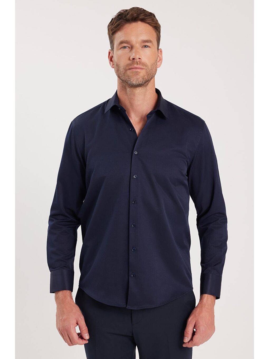 Erkek Regular Fit Klasik Kesim Pamuklu Düz Lacivert Gömlek-4