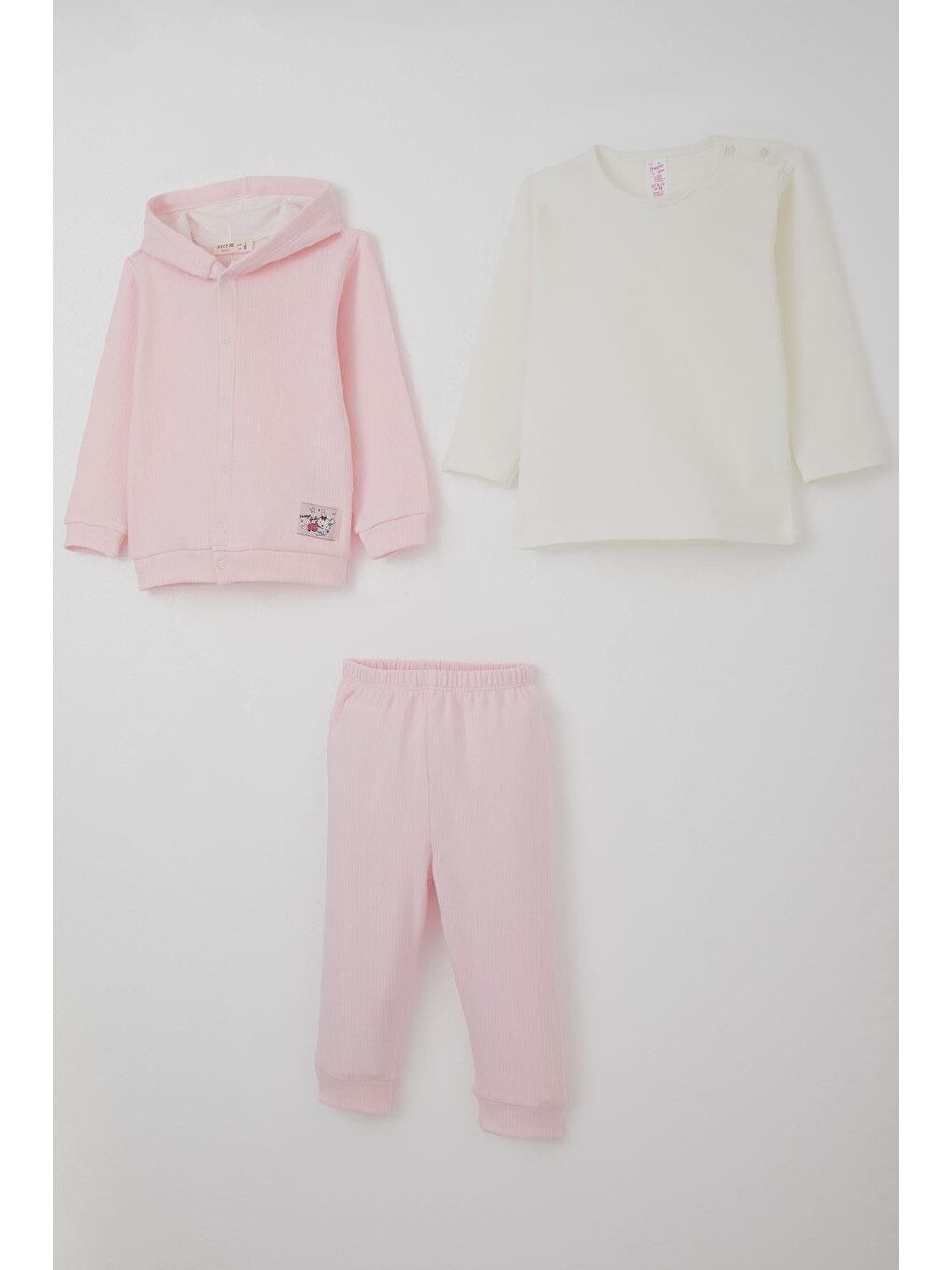 Kız Bebek Bodyli 3 Lü Takım Sevimli Minik Tavşancık Armalı Çıtçıtlı Pembe (4 Ay-1 Yaş)-1