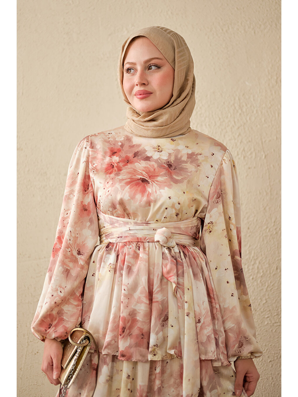 Pembe Kadın Sulu Boya Çiçek Desen Saten Elbise Somon-3