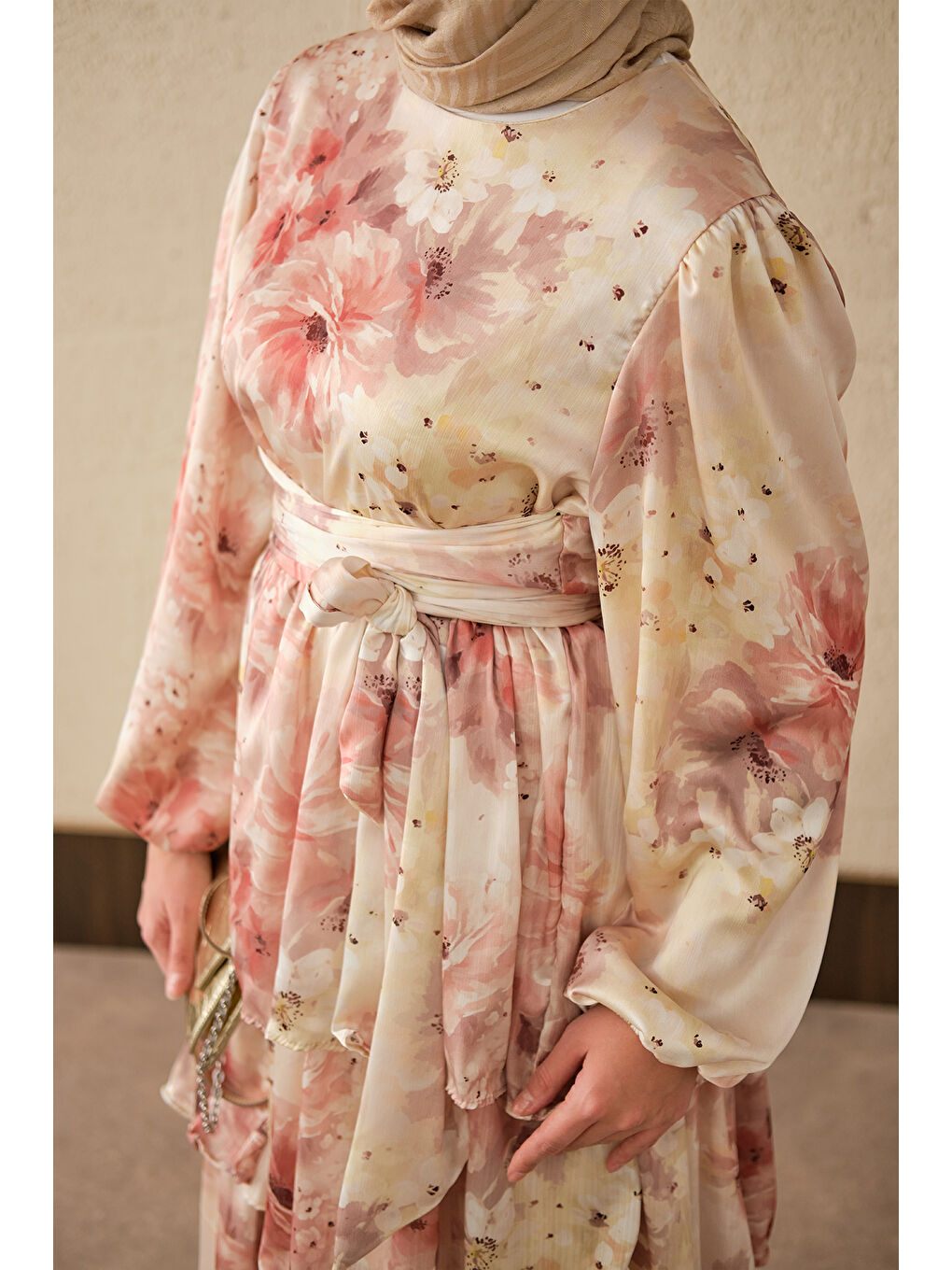 Pembe Kadın Sulu Boya Çiçek Desen Saten Elbise Somon-4
