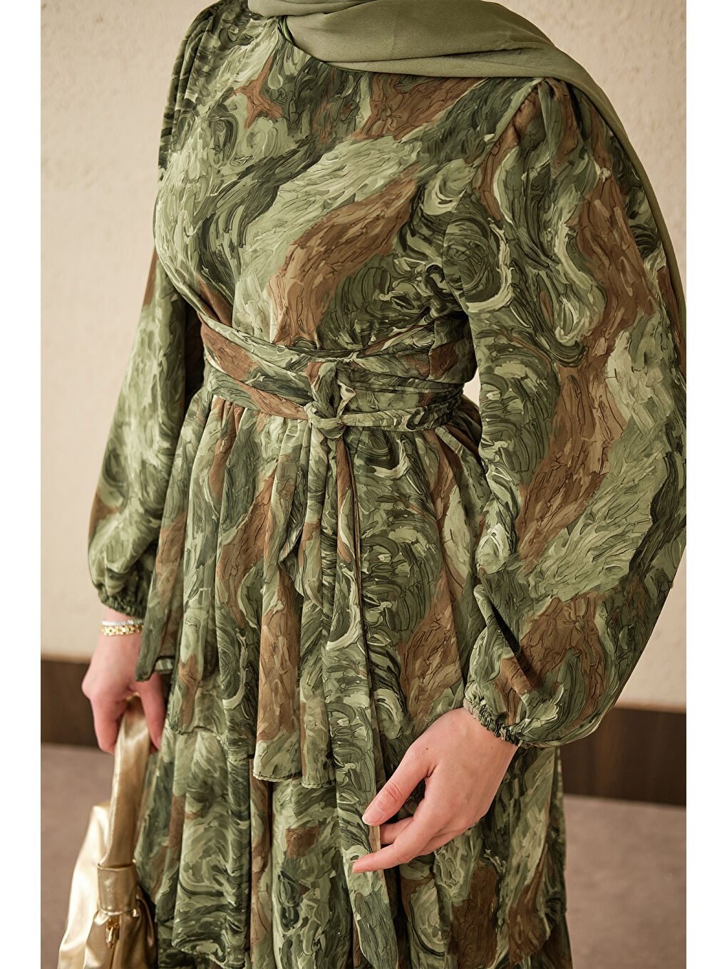 Kadın Kat Kat Detay Kuşaklı Astarlı Şifon Elbise Haki Yeşil-4