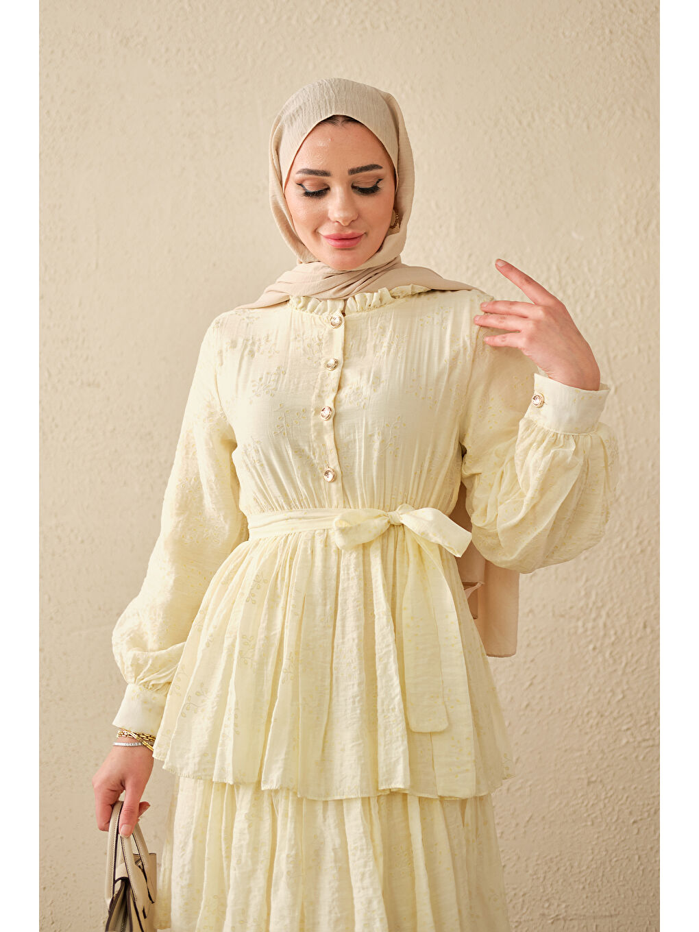 Kadın Beli Lastikli Gold Düğme Detaylı Volanlı Elbise Sarı-1