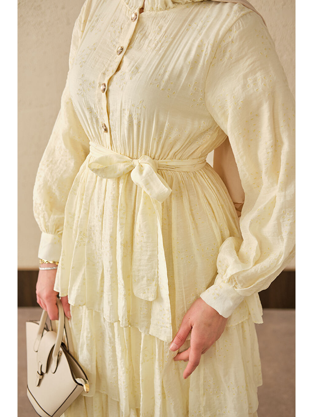 Kadın Beli Lastikli Gold Düğme Detaylı Volanlı Elbise Sarı-4