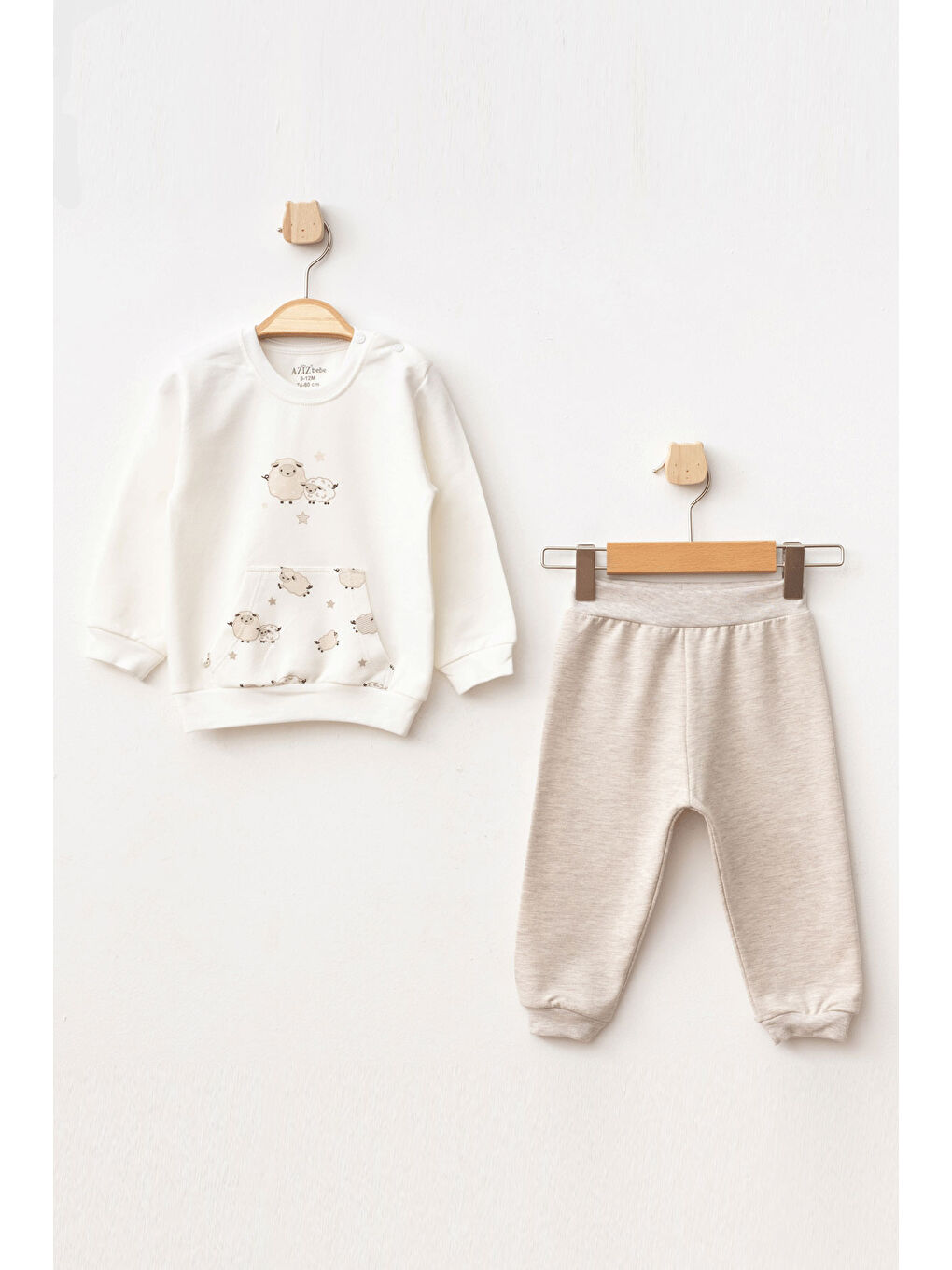 Bej Erkek Bebek Kuzu Desenli Sweatshirt Pantolon 2 'li Alt Üst Bebek Takımı 3 Ay - 18 Ay