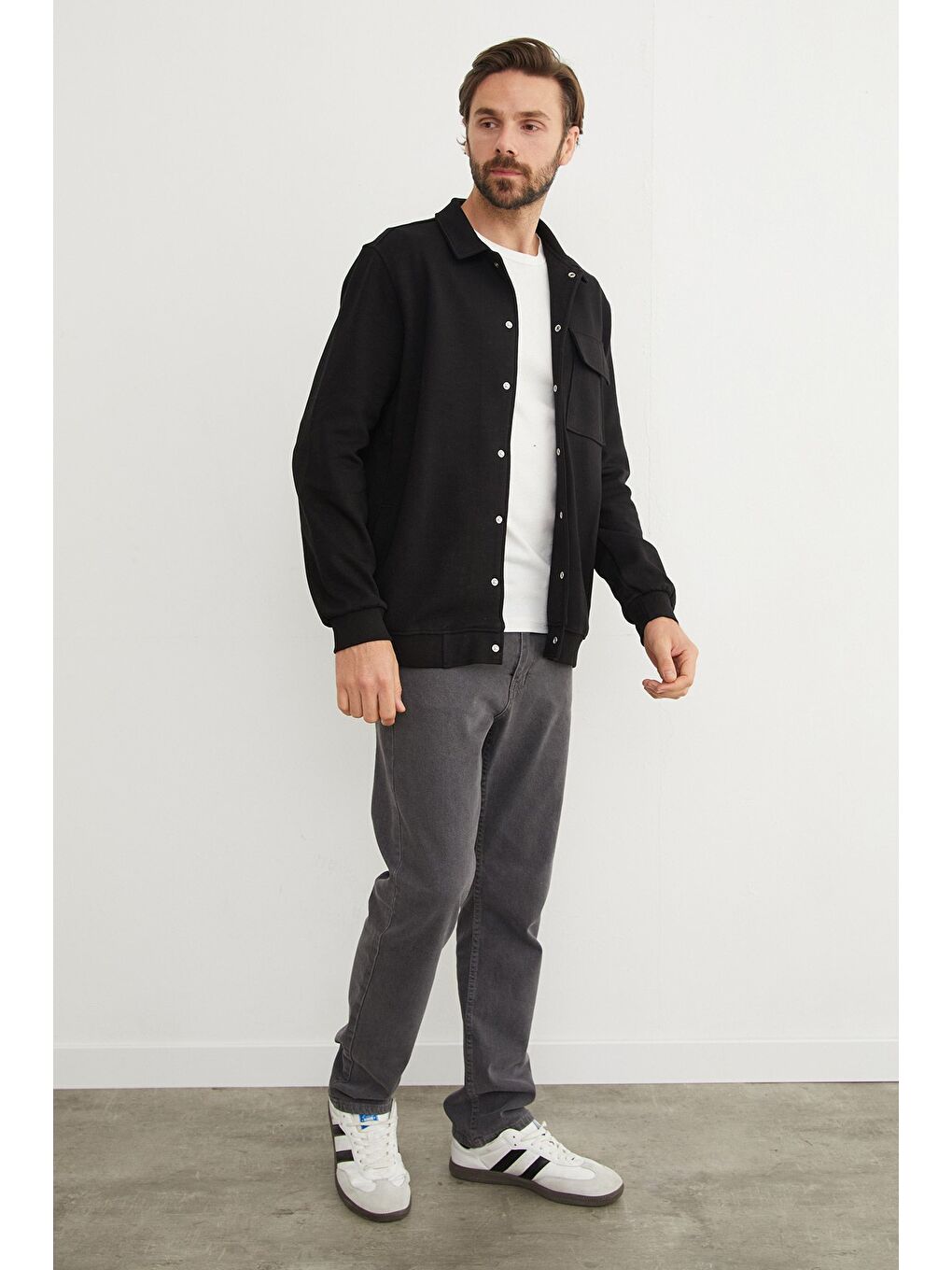 Siyah Çıt Çıtlı Cepli Polo Yaka Ceket-1