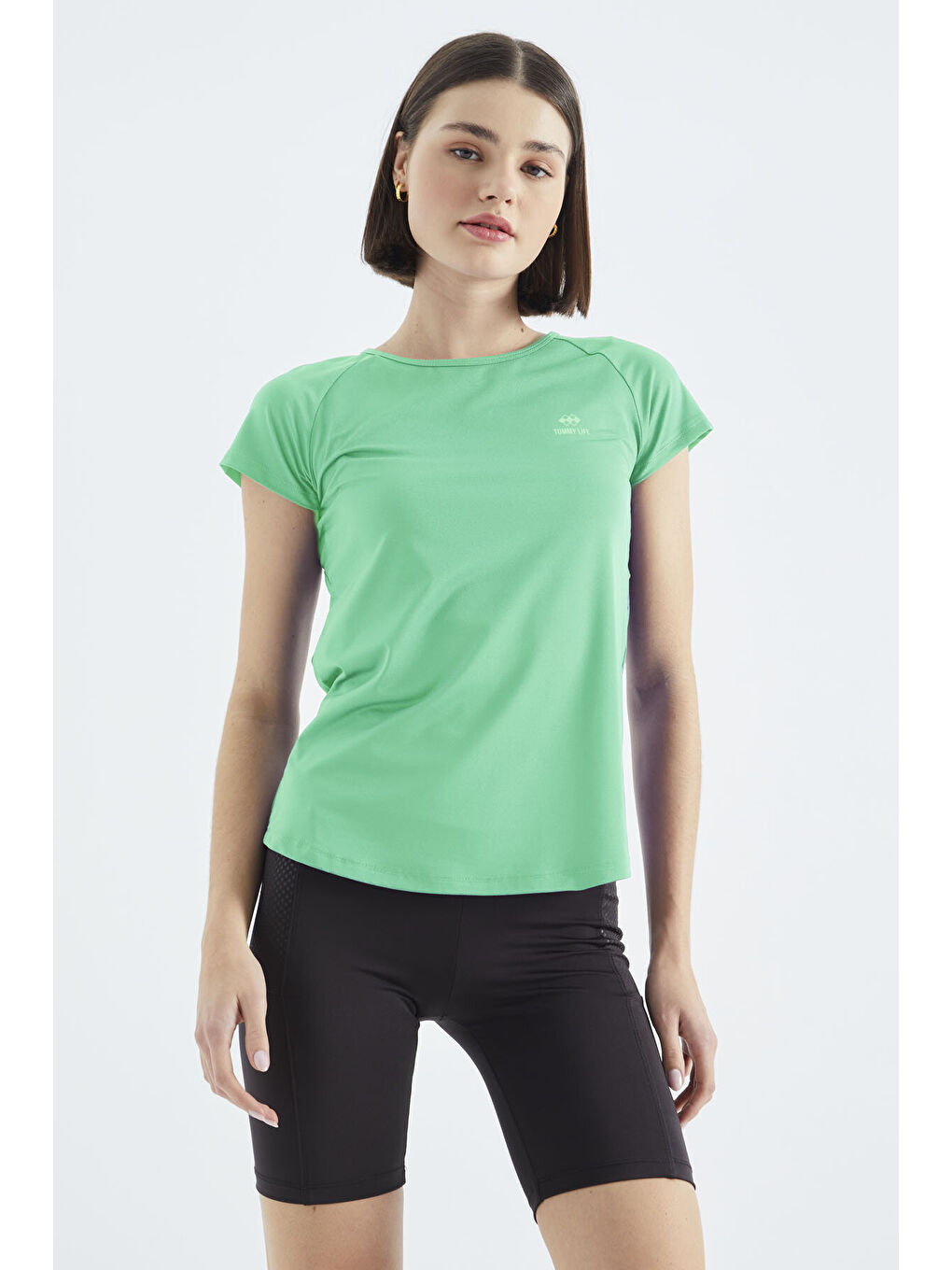 Turkuaz Su Yeşili Sırt Pencereli Kısa Kol Standart Kalıp O Yaka Kadın T-Shirt - 97101-1