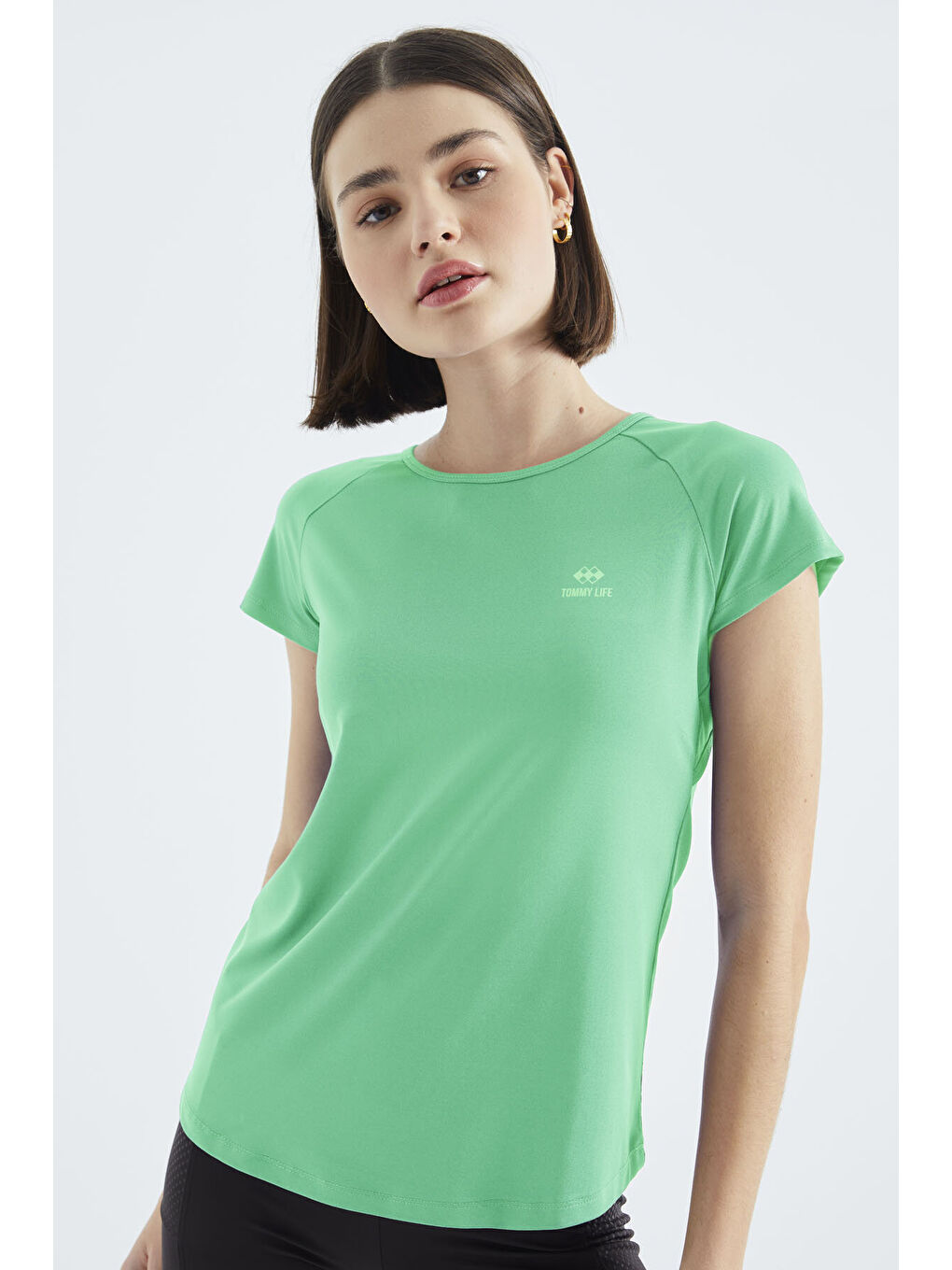 Turkuaz Su Yeşili Sırt Pencereli Kısa Kol Standart Kalıp O Yaka Kadın T-Shirt - 97101-2