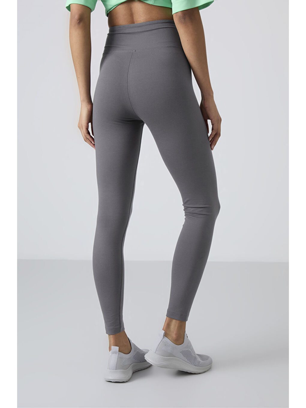 Koyu Gri Yüksek Bel Toparlayıcı Slim Fit Dar Paça Kadın Tayt - 94011-4