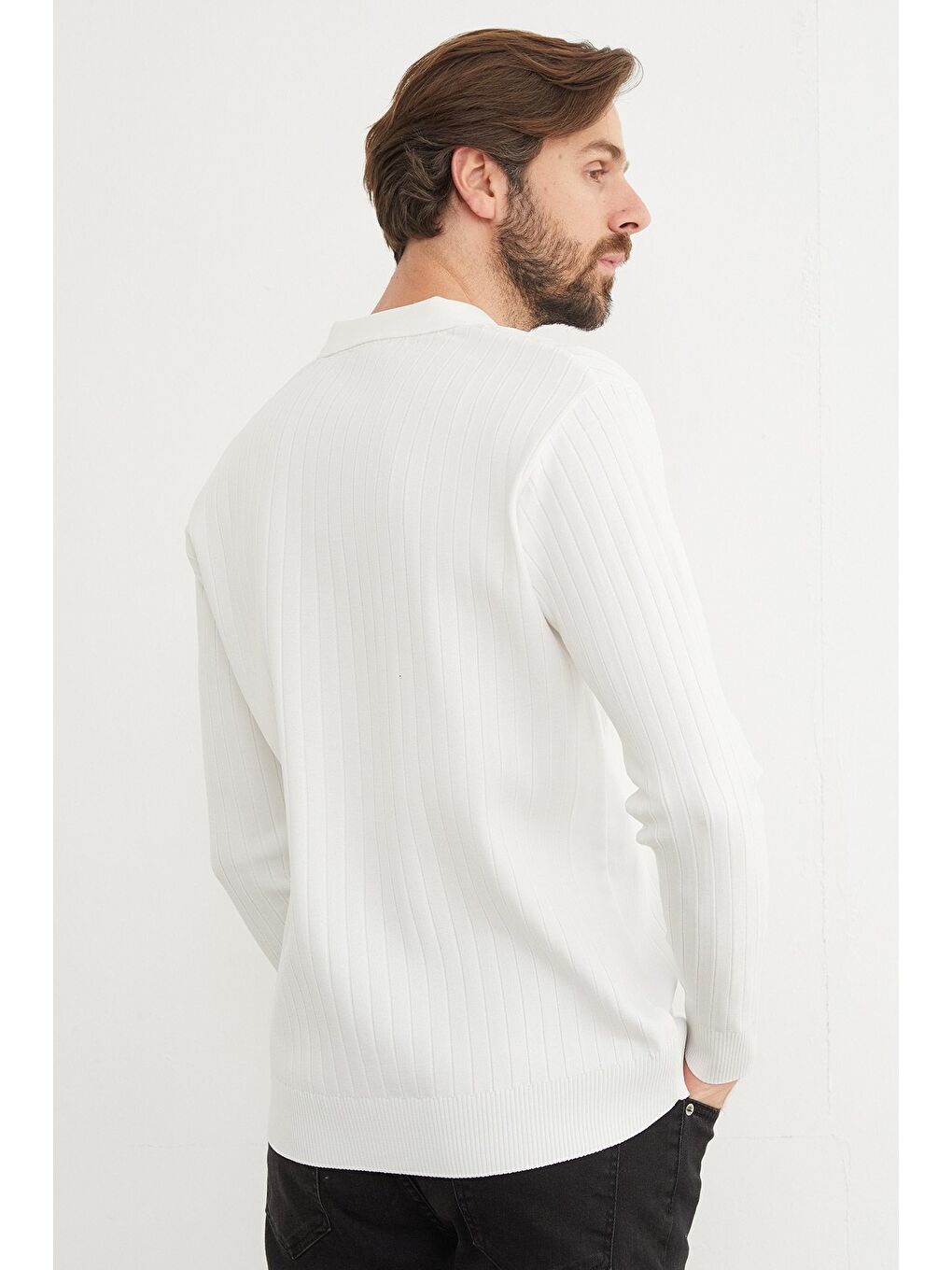 Beyaz Fitilli Yarım Fermuarlı Polo Yaka Triko Kazak-4