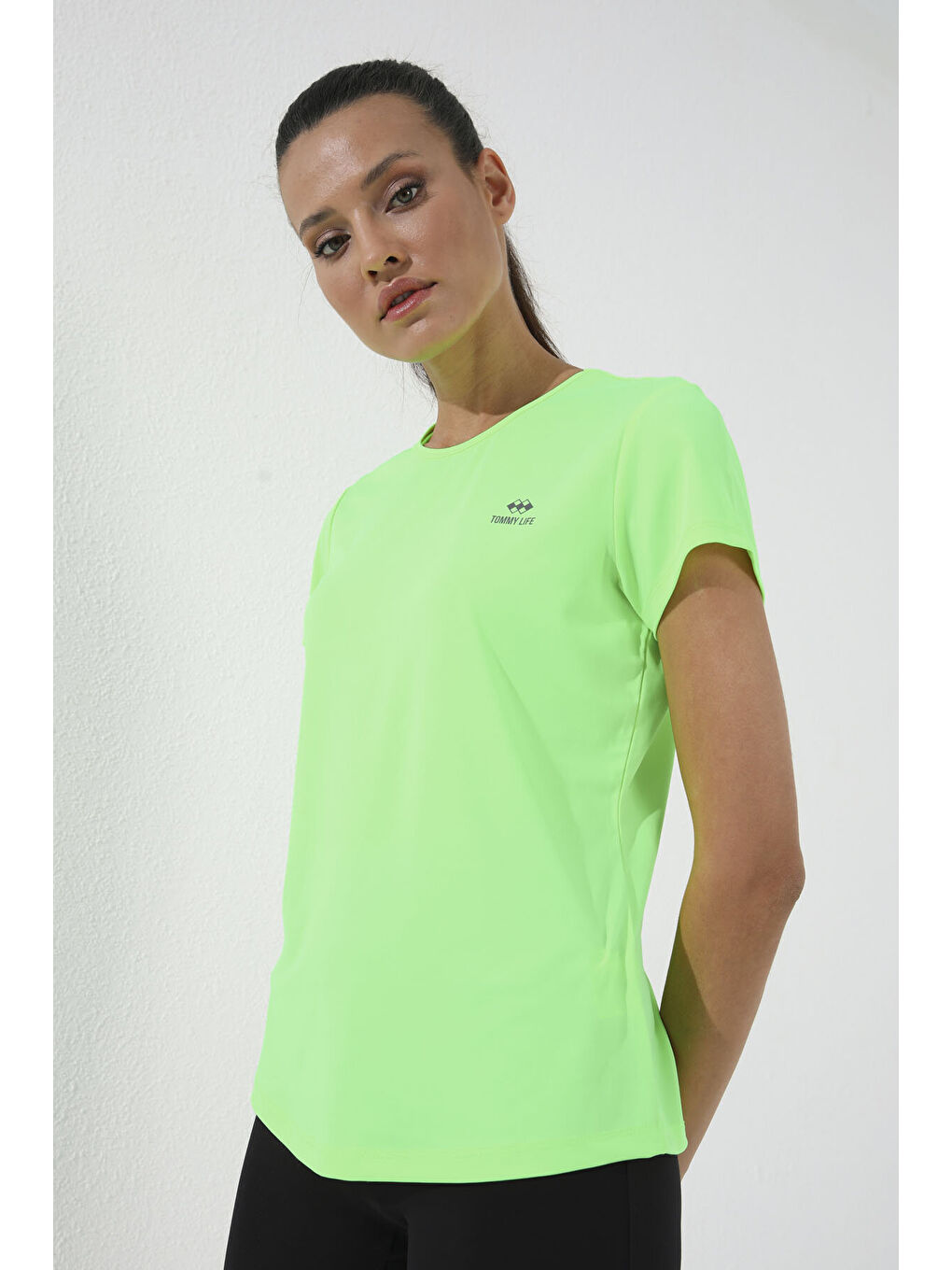 Neon Yeşil Basic Kısa Kol Standart Kalıp O Yaka Kadın T-Shirt - 97144-3