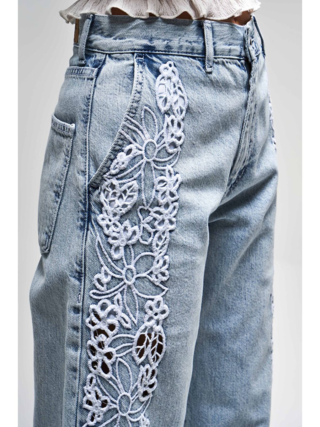 Mavi Kadın Snow Jean Rengi 3s5-3 Dantel Nakışlı Loose Fit Orta Bel İç Boy 83 Cm Tasarım Denim Jean-1