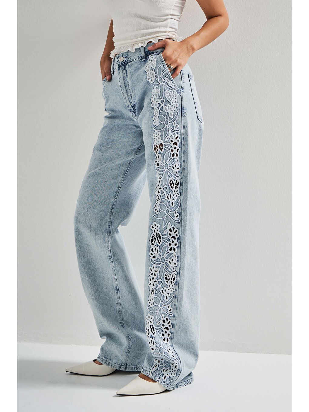 Mavi Kadın Snow Jean Rengi 3s5-3 Dantel Nakışlı Loose Fit Orta Bel İç Boy 83 Cm Tasarım Denim Jean-3