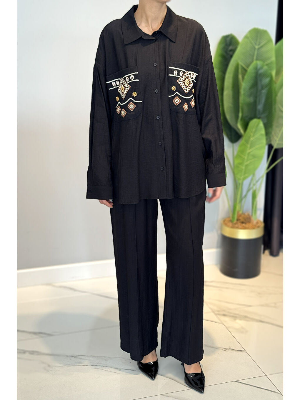 Nakış ve İşleme Detaylı Takım 34839 Siyah