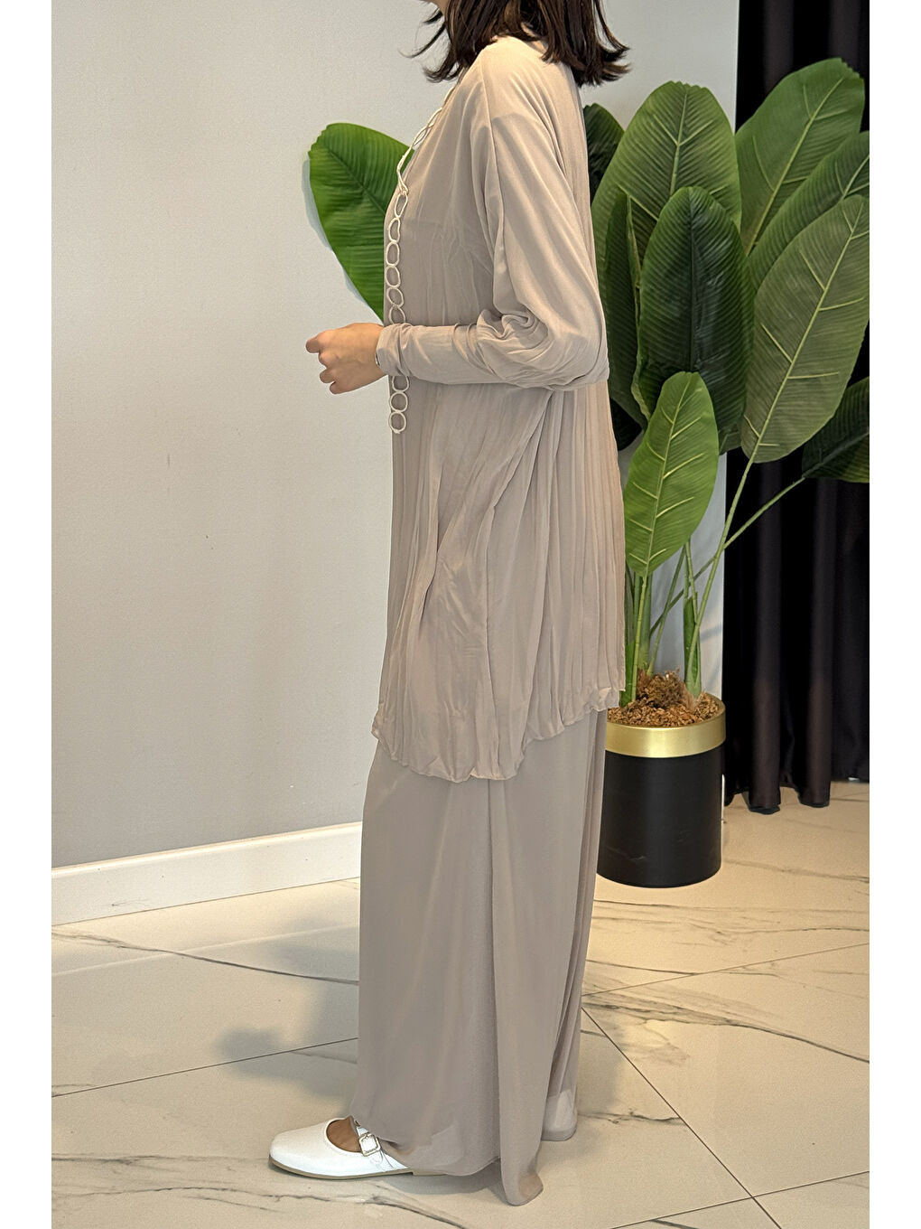 Kolu Sandy Detaylı Zincir Halka İşlemeli Klaşlı Pantolonlu Takım 5912 Bej-1