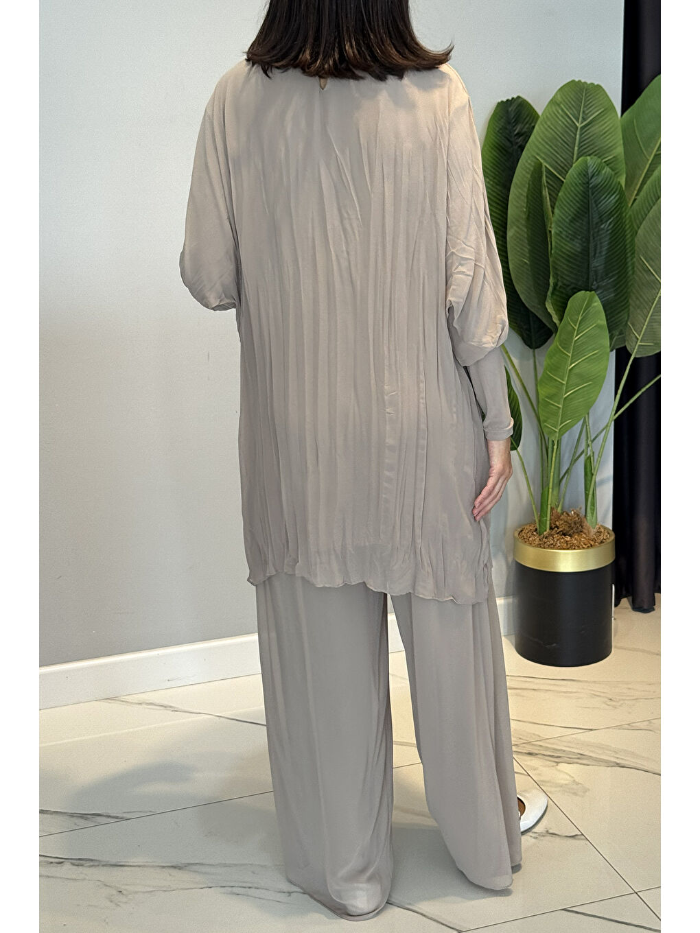 Kolu Sandy Detaylı Zincir Halka İşlemeli Klaşlı Pantolonlu Takım 5912 Bej-2