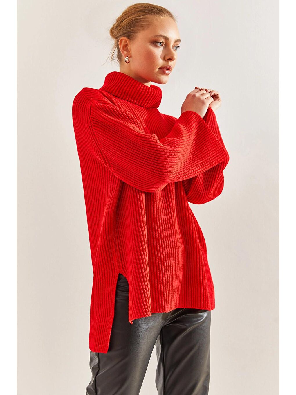 Kırmızı Kadın Balıkçı Yaka Triko Kazak-1