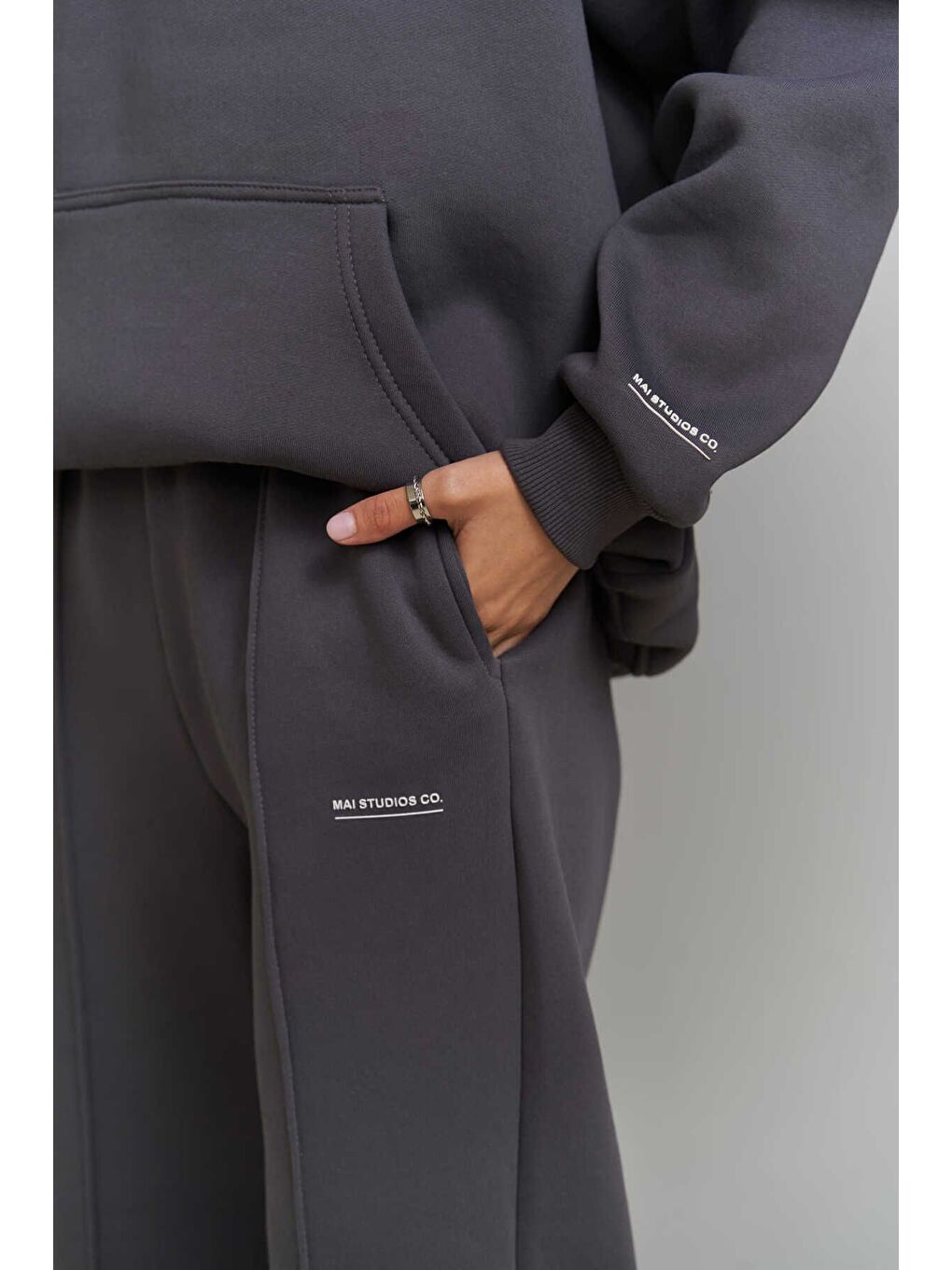 Minimal Baskı Antrasit Eşofman Takım-3