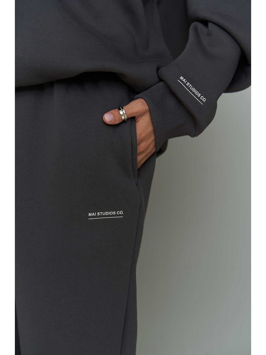 Minimal Baskı Antrasit Eşofman Takım-5